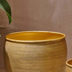 Tembesi Etched Planter Medium Brass -Verdant Haven Sales Store 98bb8d 69ebe95031af42669db9492a05d0e176 mv2 a55d46ac 7da0 4523 b814 eb44ed9e89b8