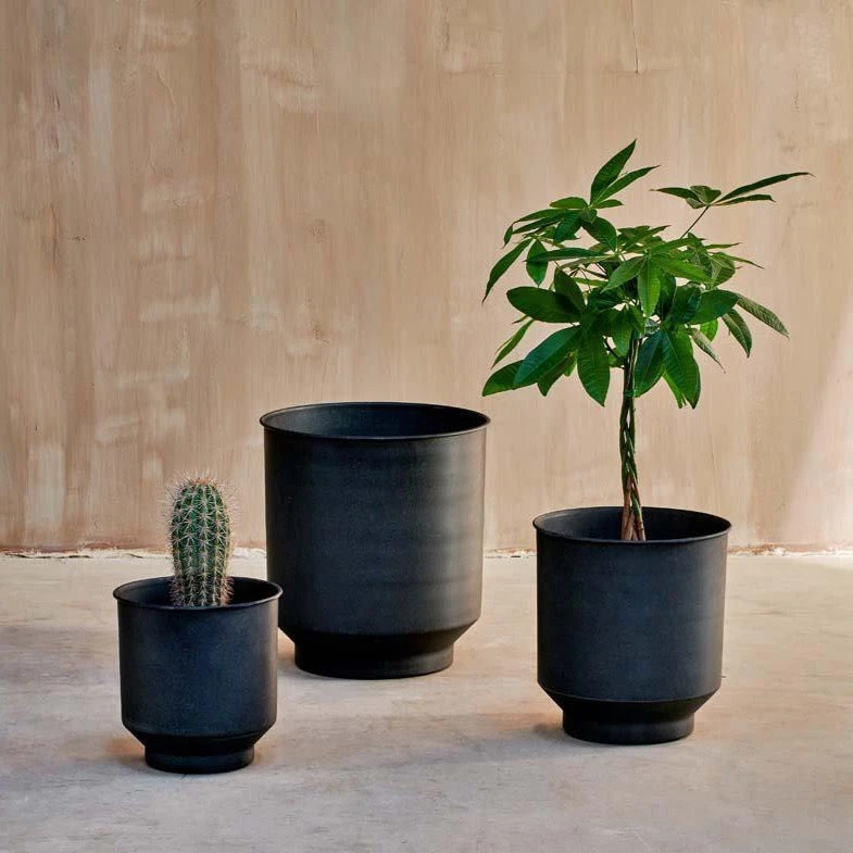 Pomo Recycled Planter 42cm 3 Pomo Recycled Planter 42cm - Image 3