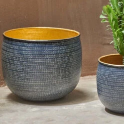 Tembesi Etched Planter - Antique Black & Brass Large