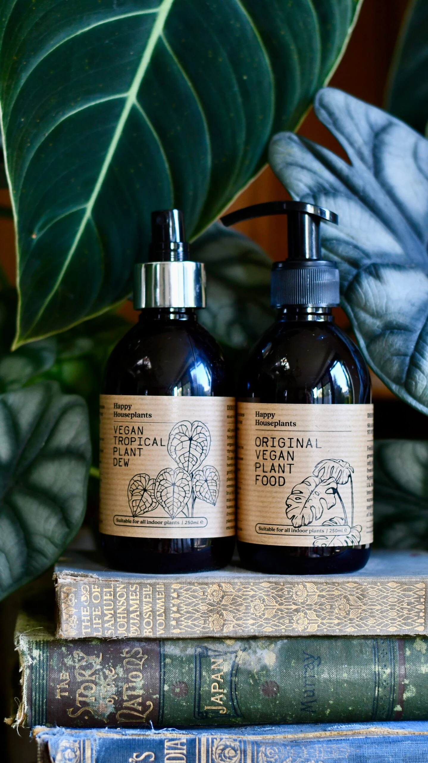 Plant Food & Tropical Dew Spray Gift Set 3 Plant Food & Tropical Dew Spray Gift Set - Image 3